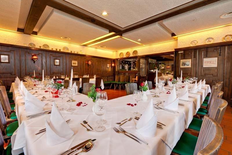 Alte Kelter Hotel Fellbach Eksteriør billede